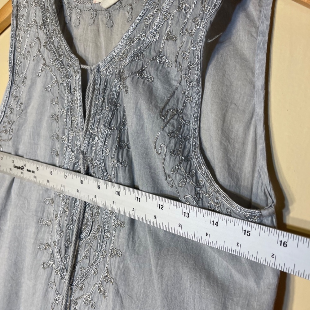 Cotton Blouse Embroidered Sleeveless - Picture 10 of 10
